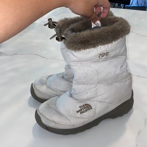 The North Face 700 Goose Down Boots